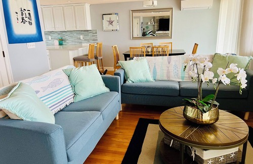 North Truro House | LUXURIOUS DIRECT OCEANFRONT,PRIVATE BEACH,AC,2BD2BA,BONUS LOFT,END UNIT,KAYAK