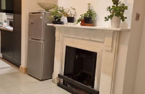 Luton House | Luxurious Double Bedroom