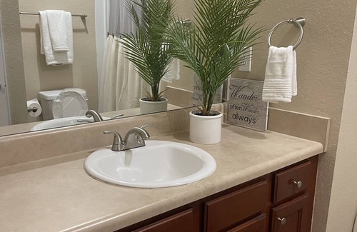 Gunter Afs Apartment | Luxurious Fully furnished 2bedroom 2 bathrooms 3rd floor apartment!