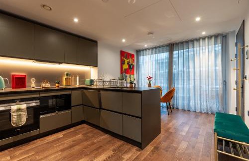 Queenstown Apartment | Luxurious Haven in Iconic Battersea Power Station