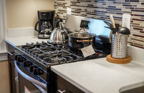 Washington House | Luxurious, ideal for large groups, and two families + free parking