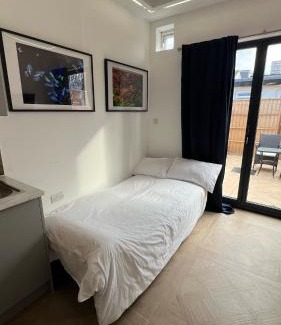 Harrow Apartment | Luxurious London Studios