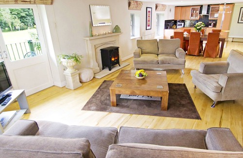 Thurnham Condo | Luxurious, Medieval Style Condo Resort