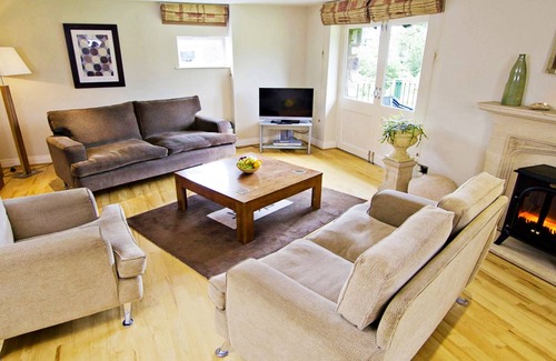 Thurnham Condo | Luxurious, Medieval Style Condo Resort