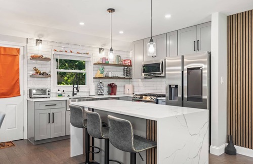 Oxon Hill Bed & Breakfast | Luxurious - MGM - 10 miles to national Mall!nn