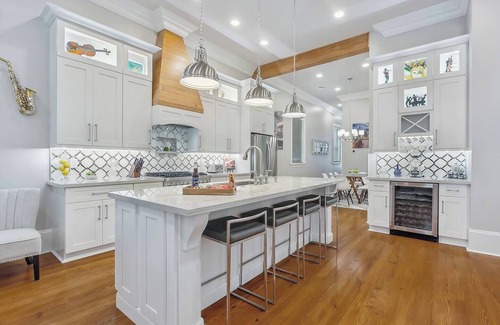 Mid-City House | Luxurious Mid City Classic Home On Streetcar Line Free Parking