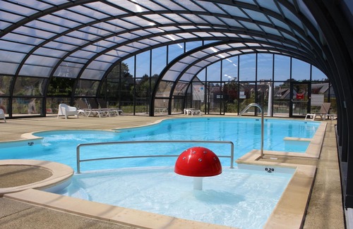 Jullouville-les-Pins House | Luxurious Mobile Home, 4 Guests, Beach Nearby, Heated Pool, Fitness Room, Pet-Friendly