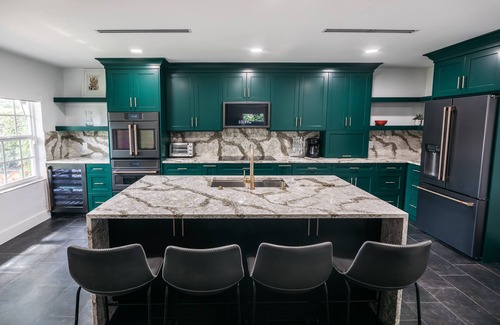 Palm Springs House | Luxurious modern home w/private tropical backyard close to beach and downtown!