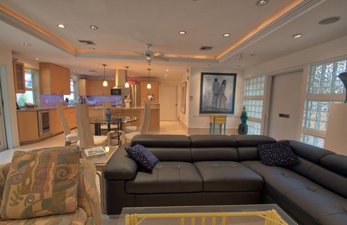 Midtown House | Luxurious monthly rental in mid-town