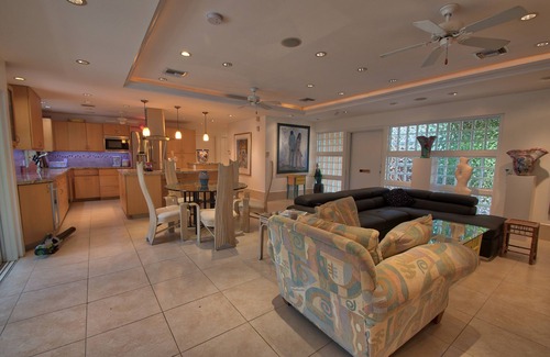 Midtown House | Luxurious monthly rental in mid-town