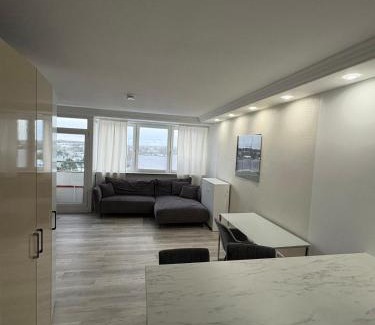 Pinneberg Apartment | Luxurious one-room apartment