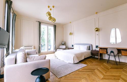 Quartier du Mail Apartment | Luxurious Paris Loft Near Opéra