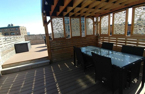 Old Montreal Condo | Luxurious Penthouse in Old Montreal featuring a majestic roof terrace