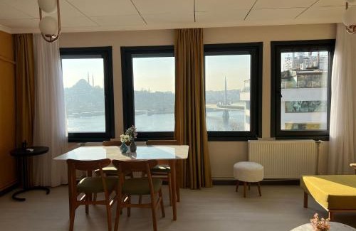 Galata Apartment | Luxurious Penthouse with Sea View in Central Karaköy, 4BR