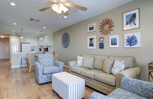 Port Aransas Condo | Luxurious Port A Retreat at the Grand Caribbean - 2bdr/2ba