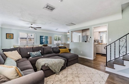 Snell Isle House | Luxurious Private Deep Waterfront 4/2.5 home!