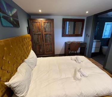 Portree Apartment | Luxurious, Unique & Elegant Cottage in Portree by the Sea