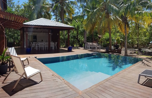 Baie-Mahault Villa | Luxurious villa on a private island