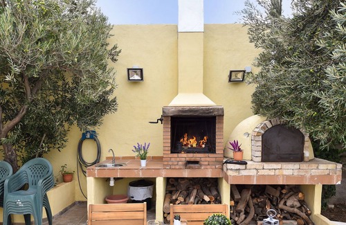 Ingenio Villa | Luxurious Villa in Las Palmas with Swimming Pool