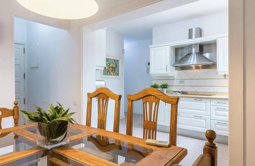 Santa Brigida Villa | Luxurious Villa "Las Hortensias" with Private Pool, Garden & Wi-Fi