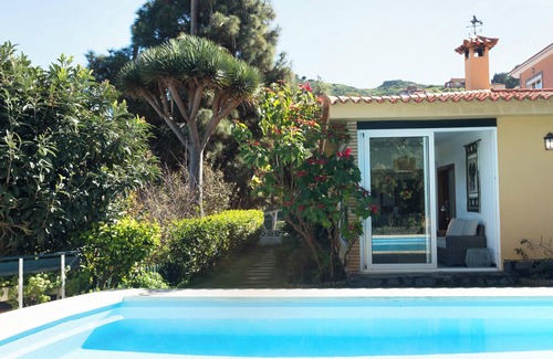 Santa Brigida Villa | Luxurious Villa "Las Hortensias" with Private Pool, Garden & Wi-Fi