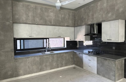 Bahria Town House | Luxurious western house Bahria town phase 8 sect L