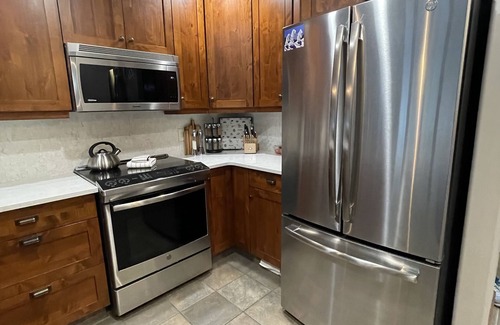 Sun Peaks House | Luxurious Woodhaven Ski-In, Ski-Out Townhouse with hot tub - sleeps 8