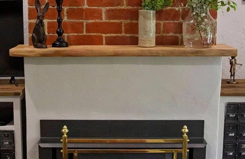 Beaconsfield Upper House | Luxuriously renovated cottage, big gourmet breakfast, Dandenong Ranges