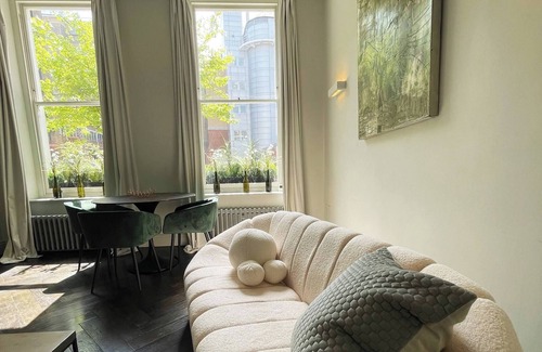 St. Pancras Apartment | Luxury 1 Bed Boutique Apartment Bloomsbury hotel style