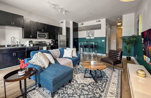 Deep Ellum Apartment | Luxury 1BD | Deep Ellum | Free Parking | Pool+Gym