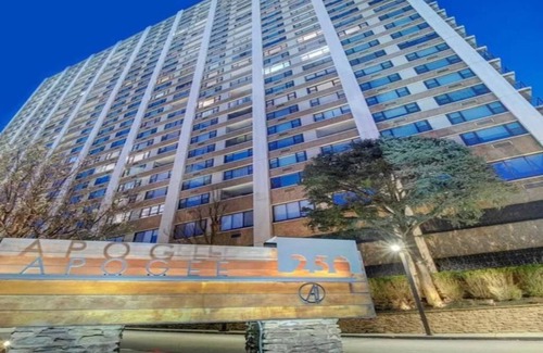 Cliffside Park Apartment | Luxury 1bed/1ba with NYC and Hudson River views