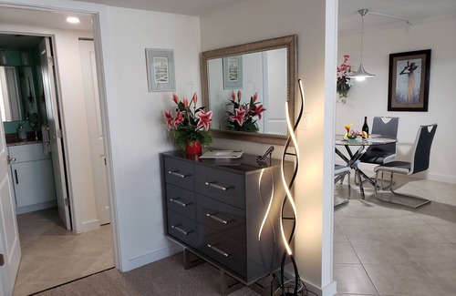 Sanibel Condo | LUXURY 1BR, GULF VIEW ON THE BEACH 930 SQFT; 276 5 STAR REVIEWS; SUMMER SPECIAL