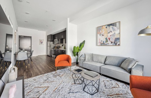 Pico - Robertson Apartment | Luxury 1BR with pool, jacuzzi, free parking