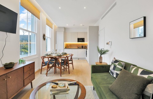 Abingdon Apartment | Luxury 2-Bed, 2-Bath Apartment in Kensington – Perfect for a Stylish Stay