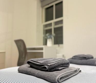 Latchmere Apartment | Luxury 2 Bed 2 Bath Apartment In Battersea - Sleeps 6