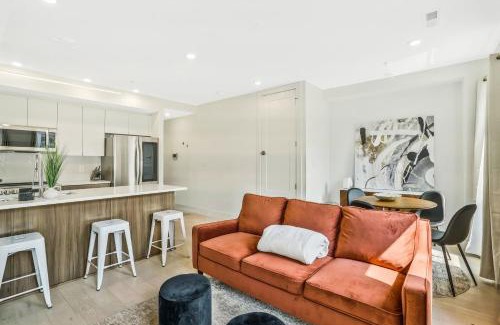 Petworth Apartment | Luxury 2 bed 2 bath Suite in Washington DC