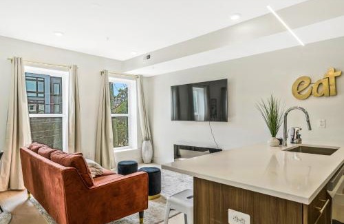 Petworth Apartment | Luxury 2 bed 2 bath Suite in Washington DC