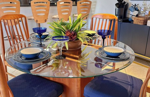 Lake Ozark Condo | Luxury 2 Bed/2 Bath Lakefront Condo w/Dock/Deck/Pools-Minutes from Bagnell Strip-Sleeps 6