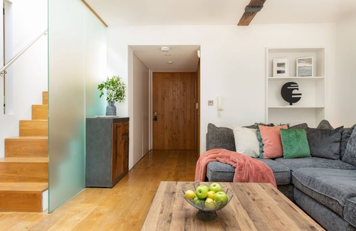 Plymouth Apartment | Luxury 2 Bed Apartment at Royal William Yard