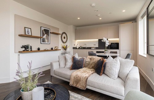 Brent Apartment | Luxury 2 bed apartment in the heart of Wembley, with great attractions nearby.