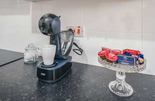 Luton Apartment | Luxury 2 Bed Apartment - Town Centre - Fast Wifi