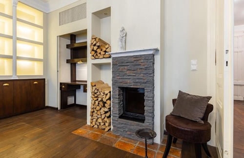 Funfhaus Apartment | Luxury 2-bedroom apartment 15 min away from Schönbrunn castle