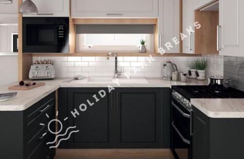 Selsey House | Luxury 2 bedroom at Seal Bay Resort