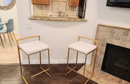 Studio City Condo | Luxury 2-Bedroom Condo in Studio City