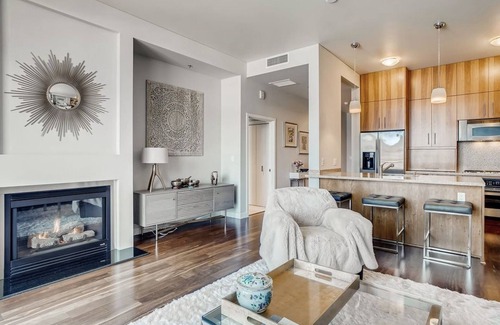 Pearl District Condo | Luxury 2 Bedroom Condo in the Pearl District