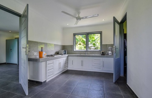 Temukus Villa | Luxury 2 Bedroom Villa near Lovina, Bali