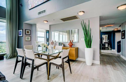 Coconut Grove Apartment | Luxury 2-story Penthouse located in Coconut Grove Hotel-includes Parking