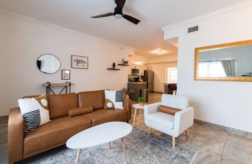 Crescent Beach Condo | Luxury 2BD 2BTH - Condo #5