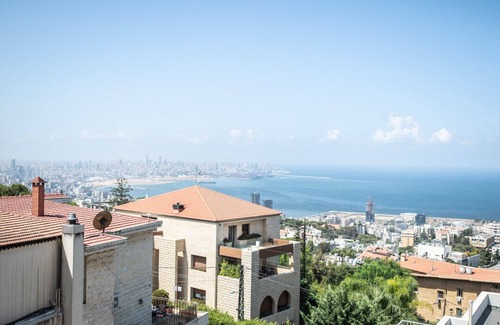 Naqqache House | Luxury 2BD Apartment with Panoramic Sea View