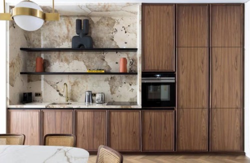 3rd Arrondissement Apartment | Luxury 2bedroom/2bathroom in sought after Marais!